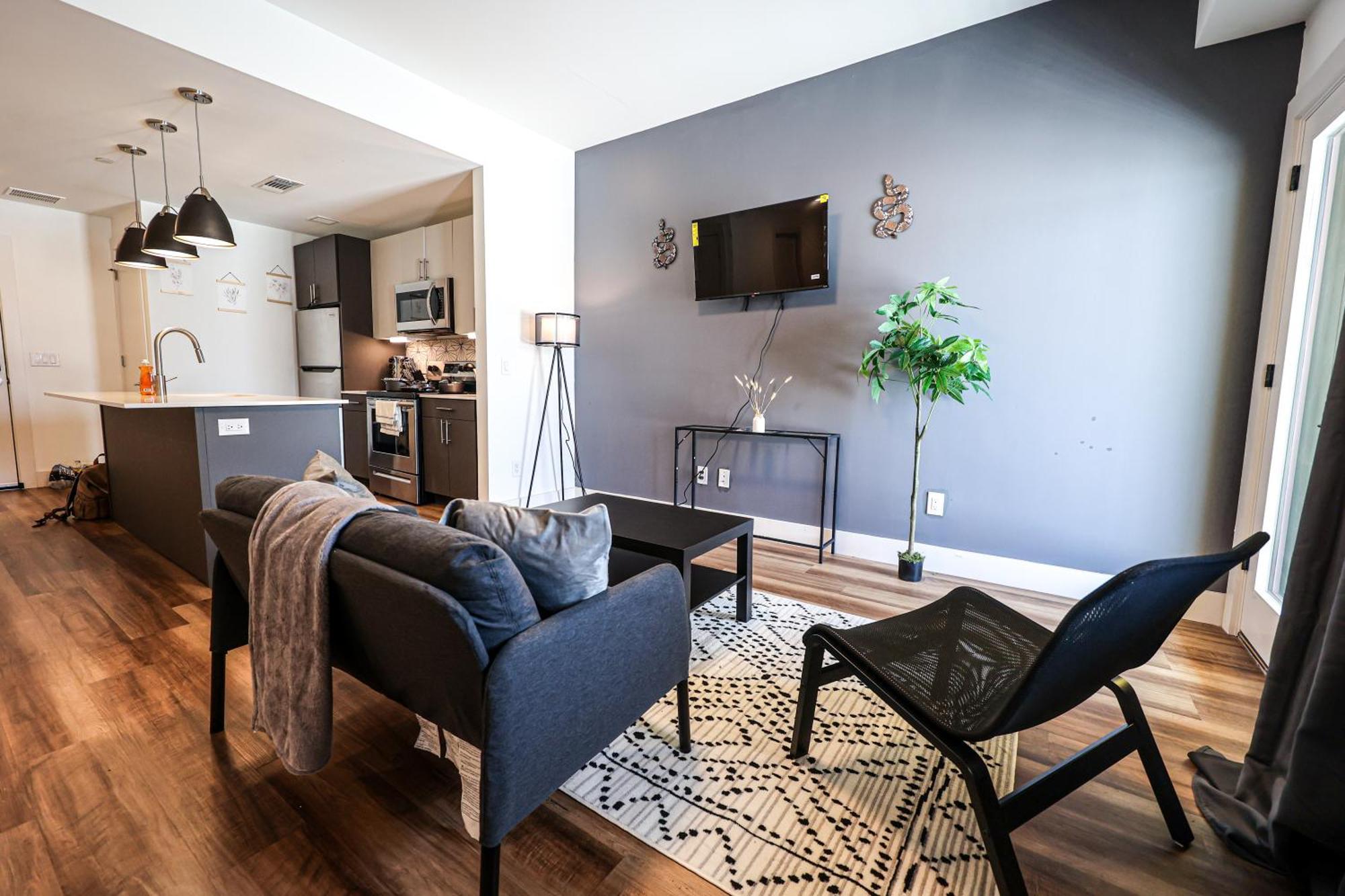 Apartment Apartment-in-the-heartofphiladelphia